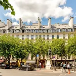 Luxury 4 bedrooms 4 bathrooms apartment in Le Marais