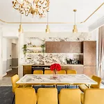 Luxury 4 bedrooms 4 bathrooms apartment in Le Marais