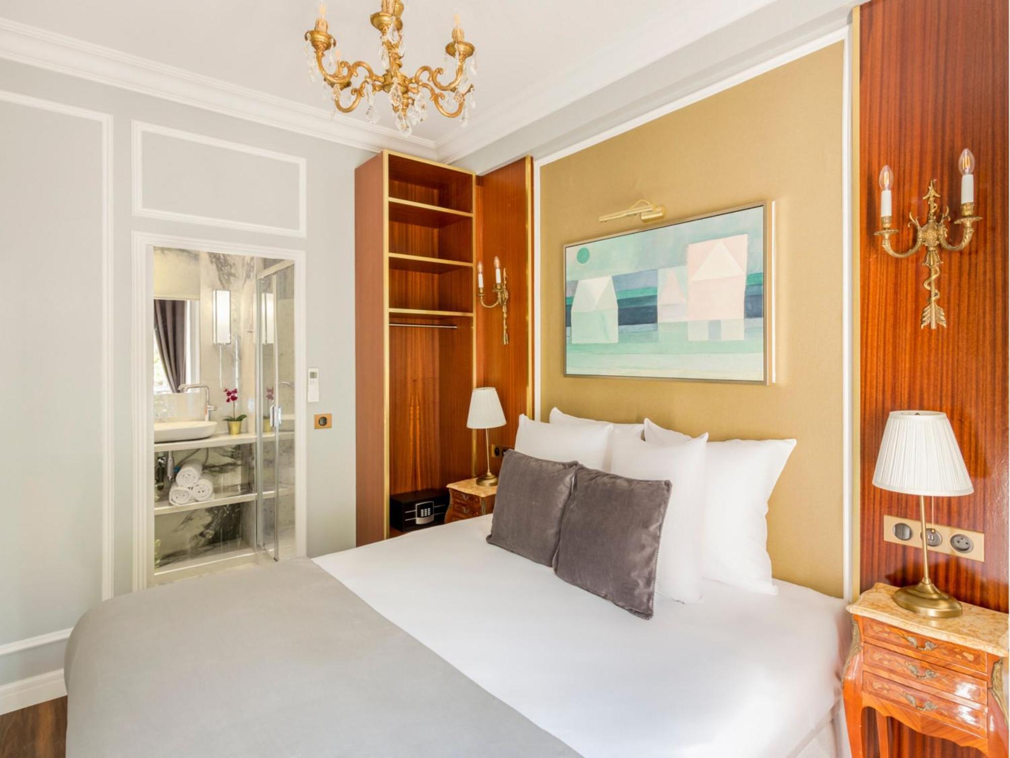 Luxury 4 Bedrooms 4 Bathrooms In Le Marais *