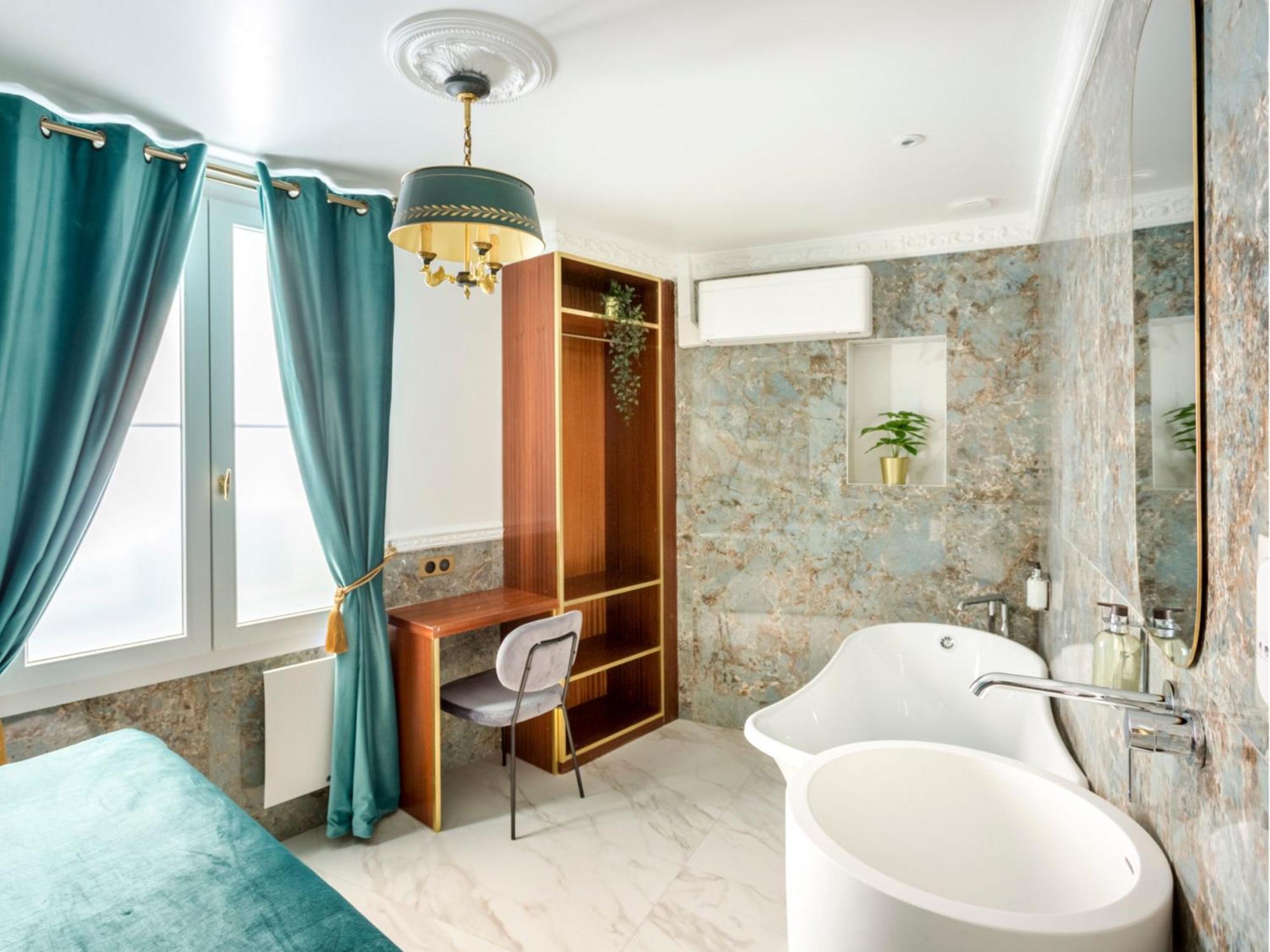 Luxury 4 Bedrooms 4 Bathrooms In Le Marais Paris